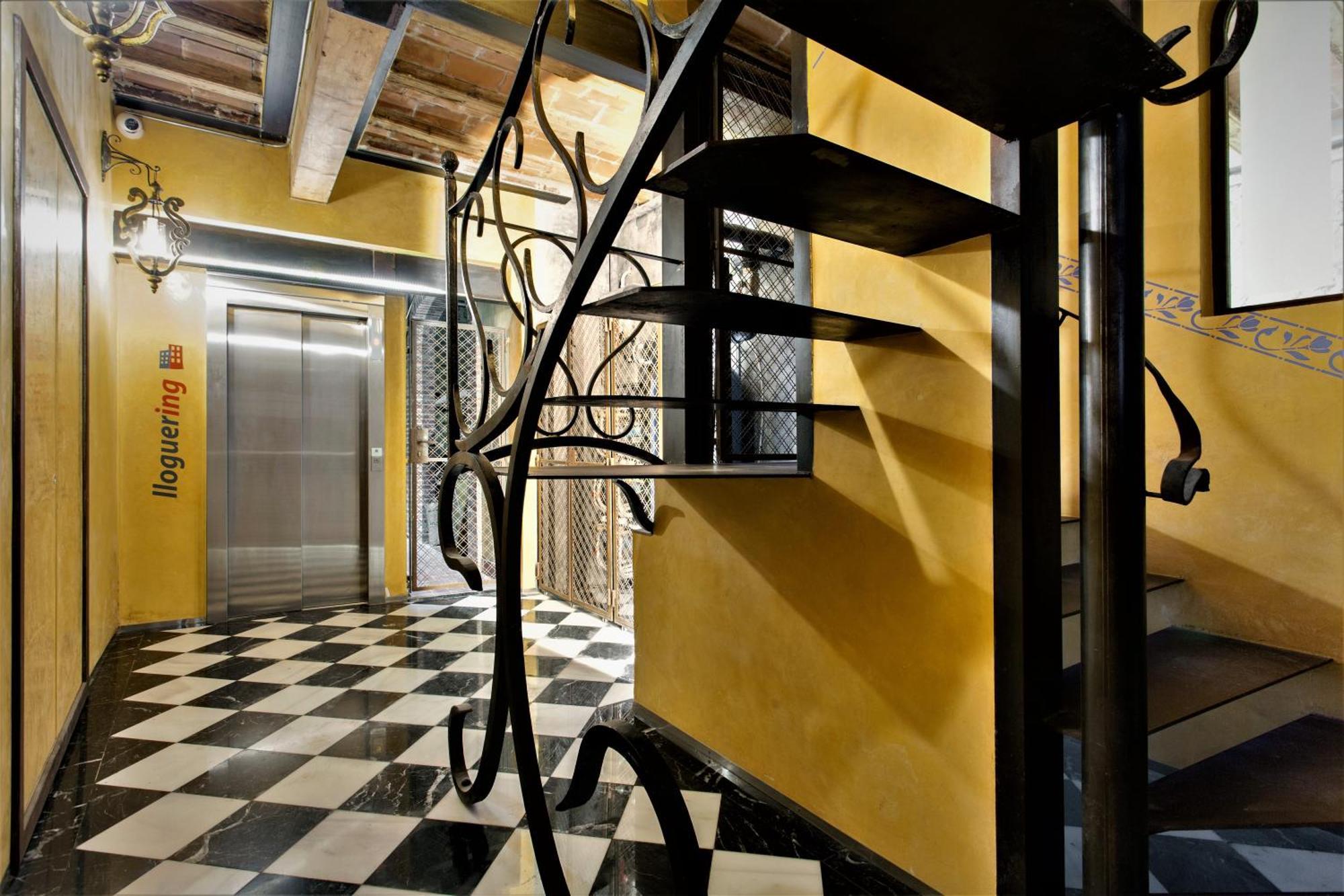 Barcelona Classic Palau Apartments Exterior photo
